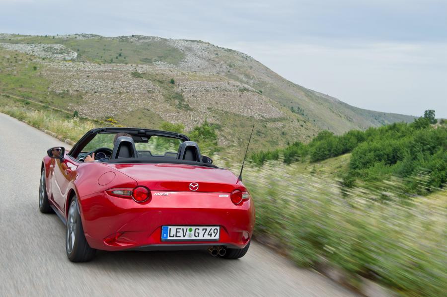  Mazda MX-5 Roadster 2014 года  (фото 27 из 62)